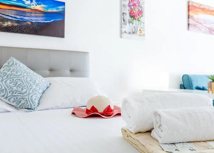 Port Royale Shine And Bright, Heated Pool Apartment Los Cristianos (Tenerife)