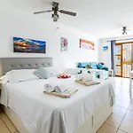 Port Royale Shine And Bright, Heated Pool