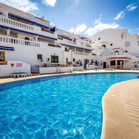 Port Royale Shine And Bright, Heated Pool شقة