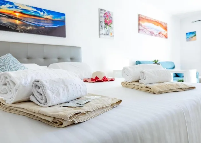 Port Royale Shine And Bright, Heated Pool Apartmán Los Cristianos (Tenerife)