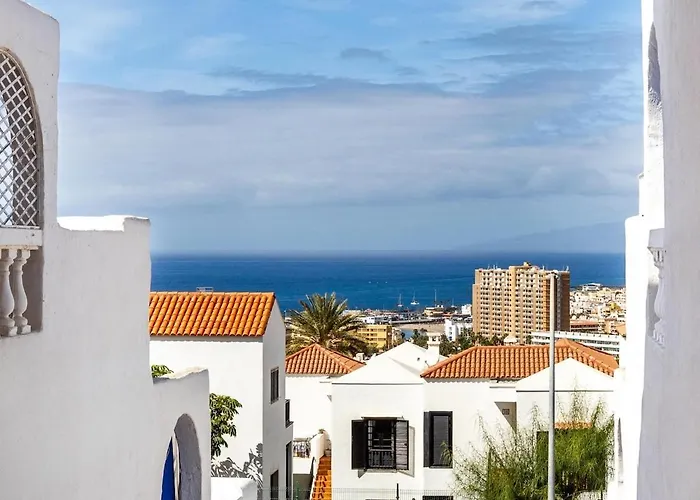 Апартаменты Port Royale Shine And Bright, Heated Pool